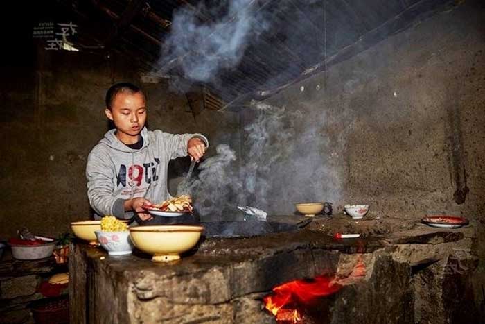 Feng Kecil Harus Berjuang Setiap Hari